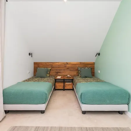 アパート Dwie Sosny Junoszyno