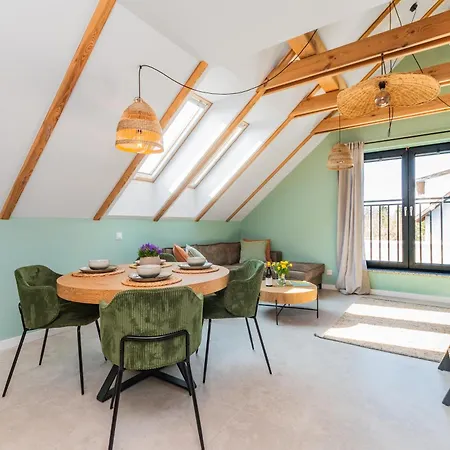 Dwie Sosny アパート *