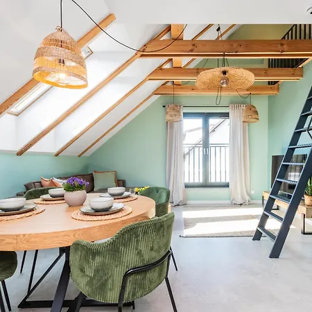 Dwie Sosny アパート Junoszyno