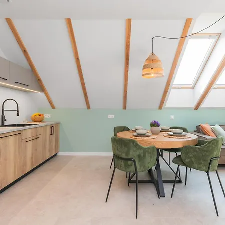 Dwie Sosny アパート *